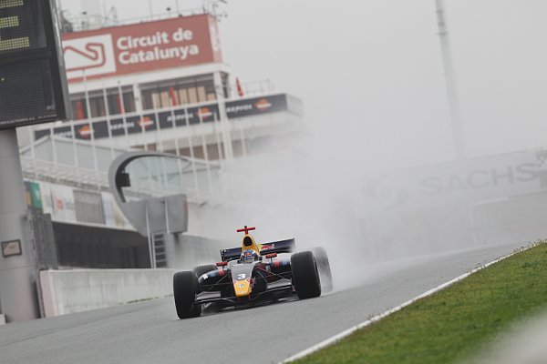 Ricciardo stále udává tempo předsezónních testů FR3.5