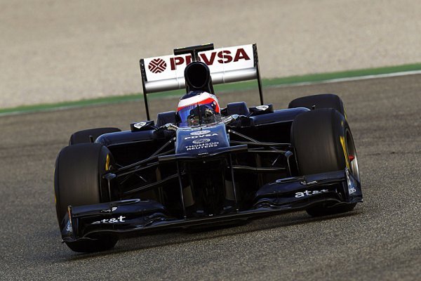 Williams vyjel se svým FW33 v přechodných barvách