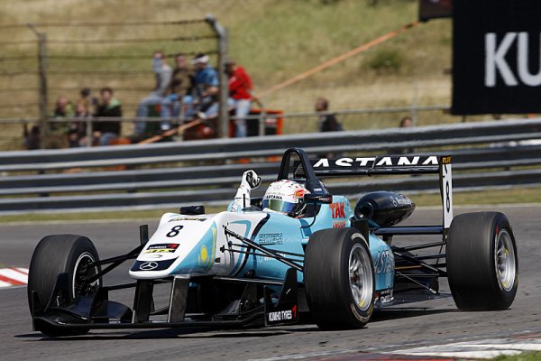 Juncadella suverénně ovládl 22. ročník F3 Masters