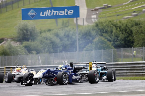 Will Buller si připsal své první vítězství v Euroserii F3
