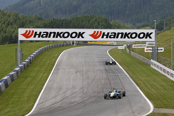 Juncadella se vítězstvím vrátil do čela šampionátu