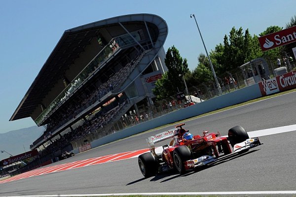 Alonso nejrychlejší v prvním pátečním tréninku