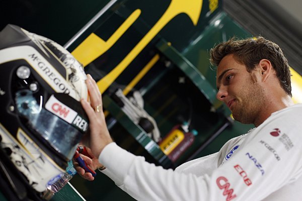 Druhou sedačku u Caterhamu zaplní van der Garde