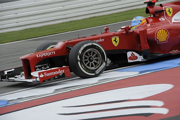 Alonso si na Hockenheimu připsal třetí letošní vítězství