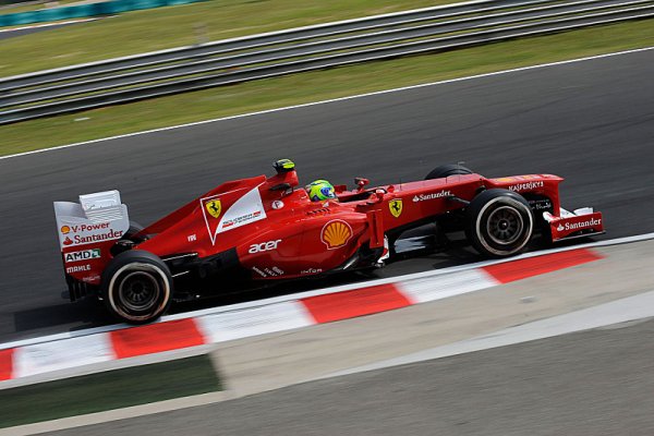 Ferrari zahájilo testování svého šestiválce