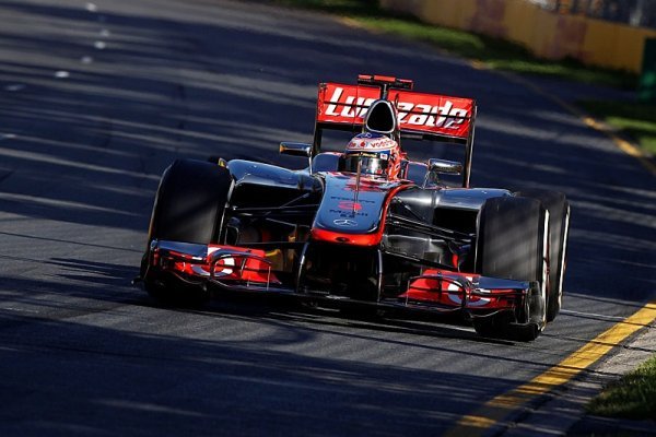 Jenson Button vyhrál potřetí v Melbourne Jenson Button vyhrál potřetí v Melbourne
