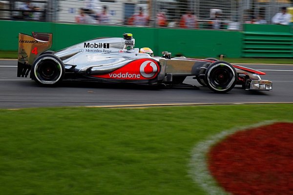 Lewis Hamilton na čele třetího tréninku