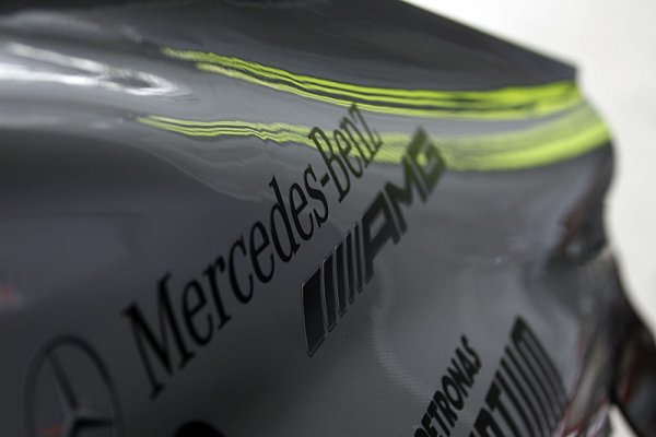 FIA znovu potvrdila legalitu zadního křídla Mercedesu
