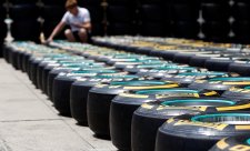 Pirelli příští týden testuje 18 palcové pneumatiky