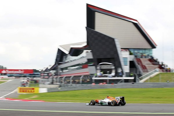 Force India odjíždí z domácího závodu zklamána
