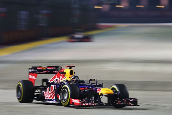 Vettel na špici i v předčasně ukončeném třetím tréninku