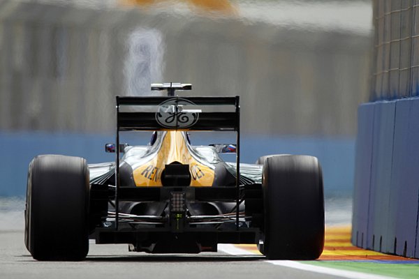 FIA zakázala využívání DRS v závodě při žlutých vlajkách