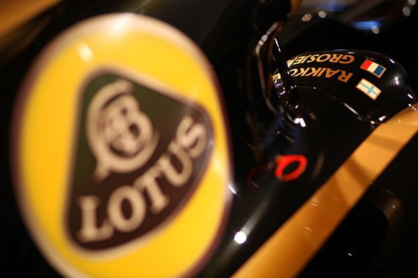 Lotus představil veřejnosti E20, svůj letošní vůz
