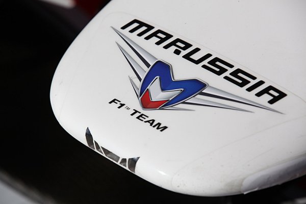 Marussia otestuje Chiltona a Haryanta
