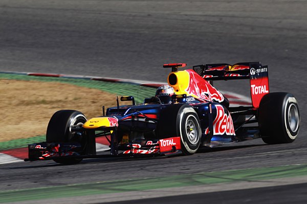 Vettel nejrychlejším jezdcem třetího tréninku