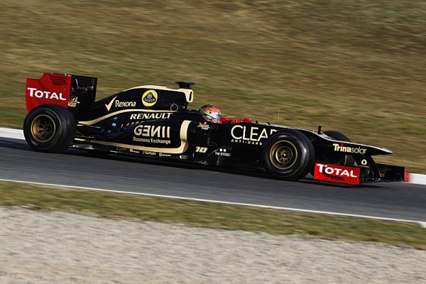 Grosjean a Lotus stále udávají tempo testů v Barceloně