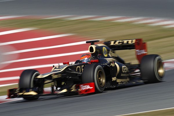 Závěrečnou sérii testů zahájil nejrychlejším časem Grosjean