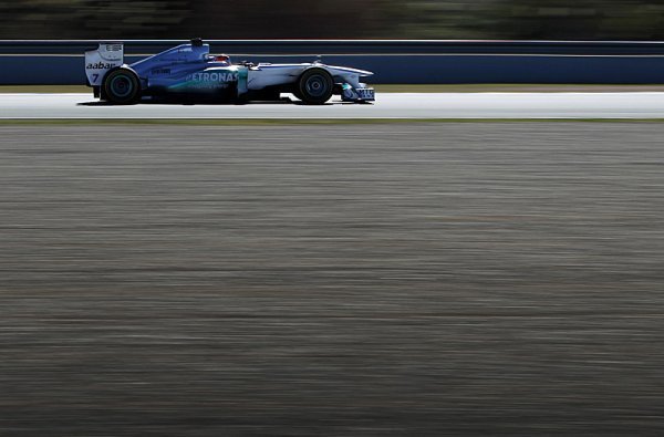 Mercedes na Silverstonu vyzkoušel svůj letošní vůz