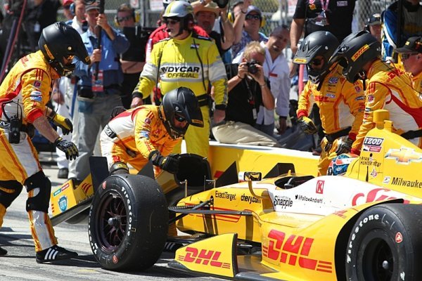 Ryan Hunter-Reay obhájil vítězství v Milwaukee