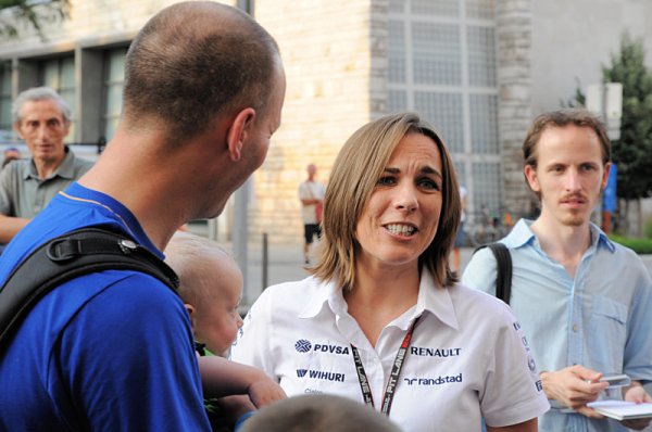 Claire Williams: Raději kryt ze stíhačky než Halo