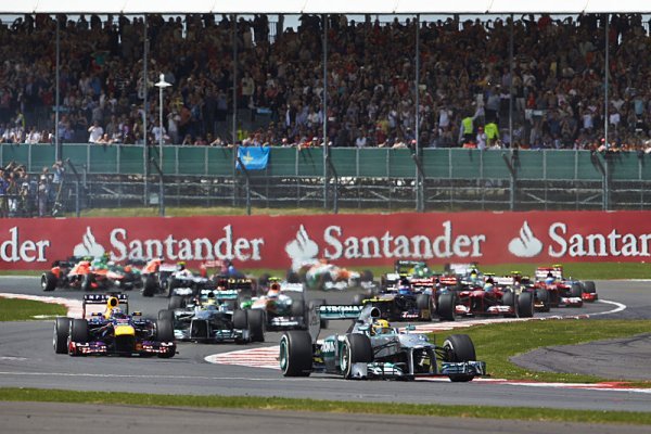 Kalendář Formule 1 pro příští rok se rozšířil na 22 závodů