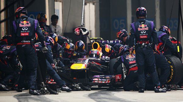 Mechanici Red Bullu překonali hranici dvou sekund!