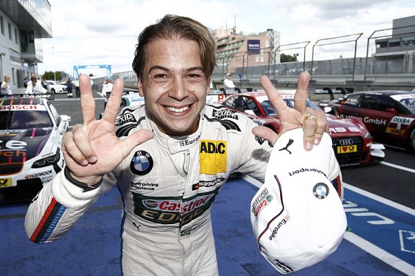 BMW v první řadě, na pole position Farfus