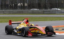 Vandoorne odstartuje do svého prvního závodu FR3.5 z pole position