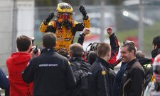 Vandoorne při svém debutu vyhrál první závod FR3.5