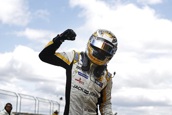 Pole position pro druhý závod vybojoval Magnussen