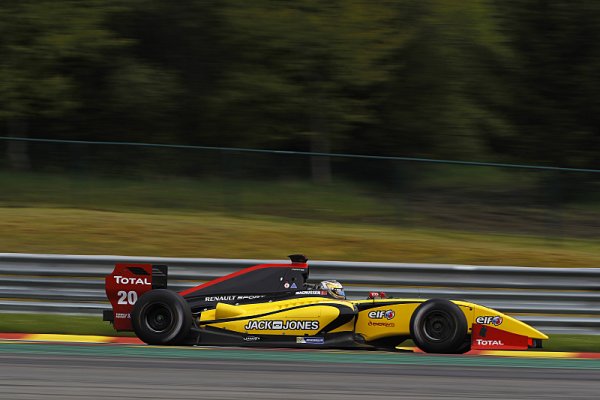 Magnussen vyhrál také kvalifikaci na nedělní závod