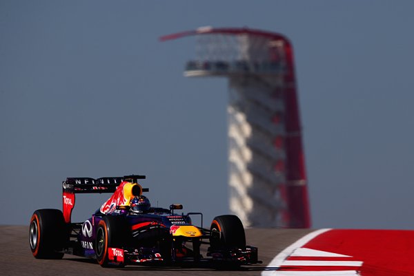 Vettel sebral Webberovi pole position