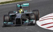 Mercedes zaplnil první řadu, Rosberg na pole position