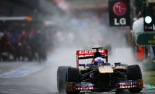 V deštěm zmařeném tréninku nejrychlejší Ricciardo