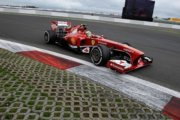 Ferrari s oznámením druhého pilota nespěchá