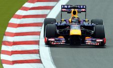 Maďarský víkend začal nejrychleji Vettel