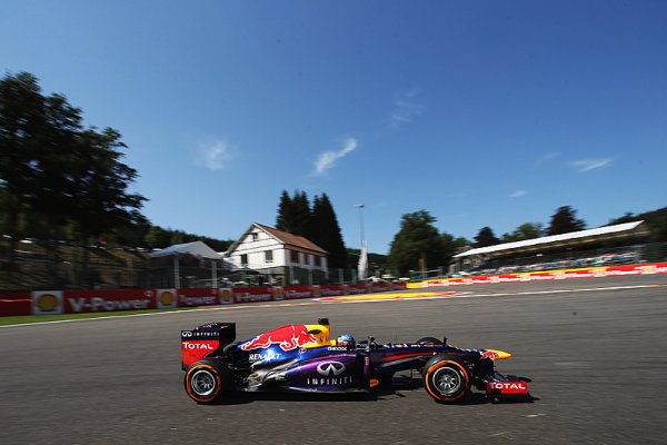 Vettel nejrychlejší také v závěrečném tréninku