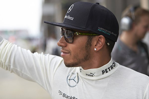 Hamilton: Nyní neplatí běžná pravidla