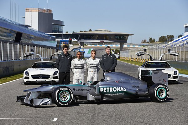 Mercedes oficiálně prezentoval svůj W04