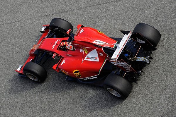 Ferrari: Mercedes a Williams vypadají silně