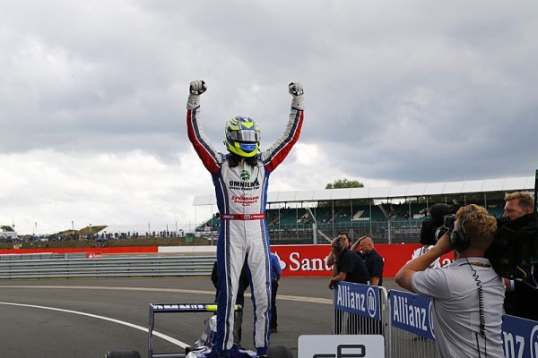 Eriksson dokázal proměnit pole position v první vítězství Eriksson dokázal proměnit pole position v první vítězství