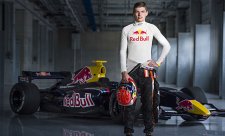 Verstappen se připojil k  juniorům Red Bullu