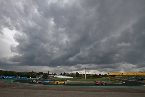 Mortara vykročil k double, Wittmann však na blízku Mortara vykročil k double, Wittmann však na blízku