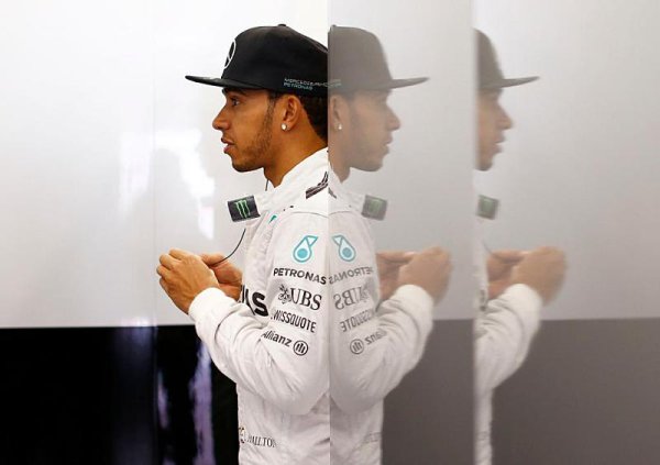 Lewis Hamilton indisponovaný