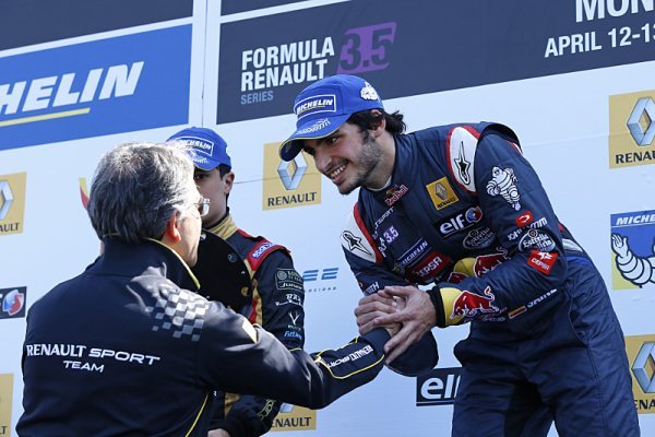 Sainz jr. se dočkal premiérového triumfu ve FR3.5