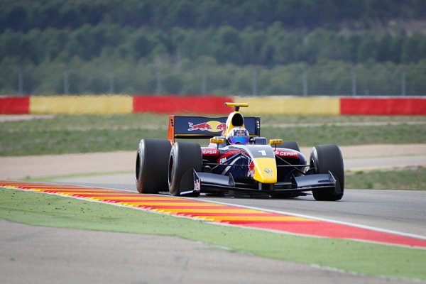 Ve druhém dni testů převzal taktovku Carlos Sainz jr.