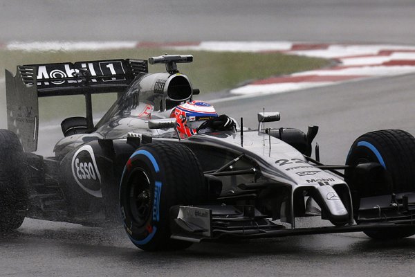 McLaren MP4-30 prošel nárazovými testy FIA