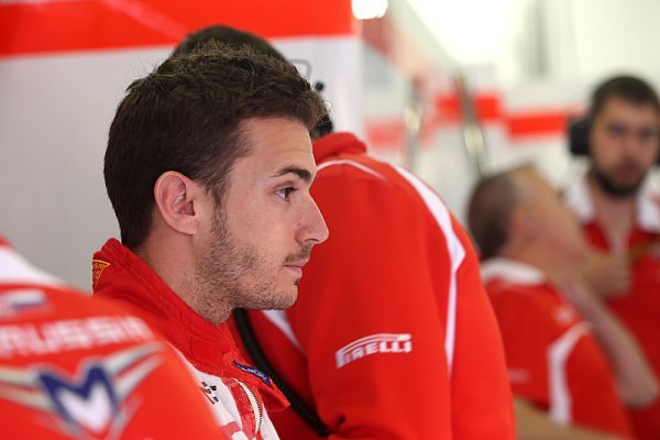 Jules Bianchi v bezvědomí