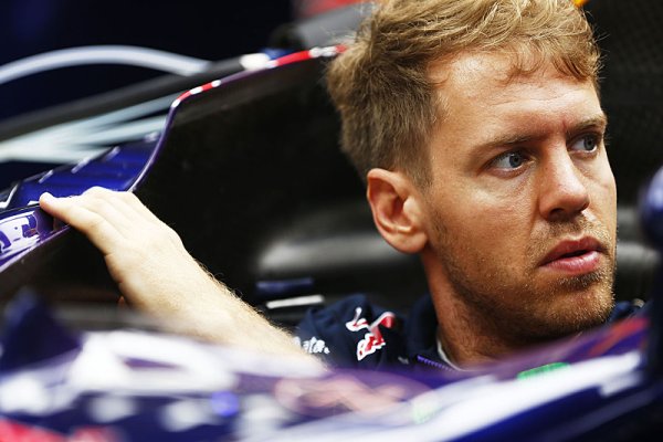 Vettel se chce rozloučit na stupních vítězů