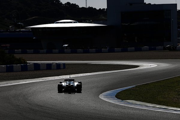 Podle jezdců je nová Formule 1 "až příliš pomalá"